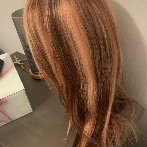 HUMAN HAIR 100% BAYLAGE Lace- front (13’6)Wig 24” w/ SUMMER- BLONDE highlights - Picture 5 of 6